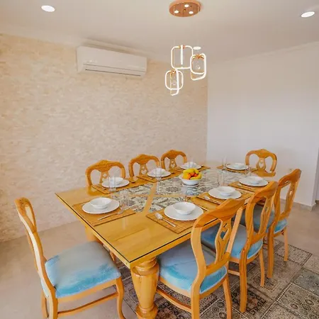 Fethiye'de 5 Yatak Odali Lueks Villa