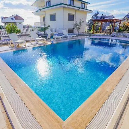 Fethiye'de 5 Yatak Odali Lueks Fethiye