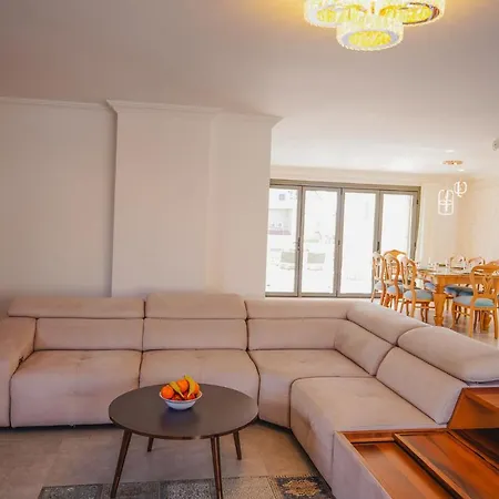 Fethiye'de 5 Yatak Odali Lueks 费特希耶