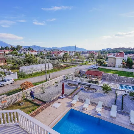 别墅 Fethiye'de 5 Yatak Odali Lueks