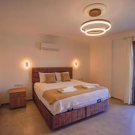 Fethiye'de 5 Yatak Odali Lueks * 费特希耶