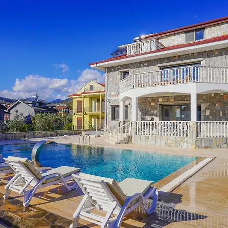 别墅 Fethiye'de 5 Yatak Odali Lueks